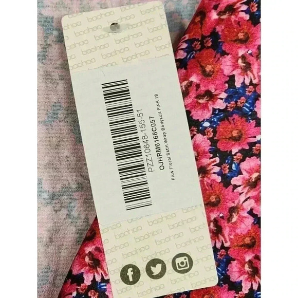 NWT Boohoo Womens Blouse Bodysuit Plus 14 Mini Floral‎ V Neck Satin Wrap Pink - Picture 6 of 8